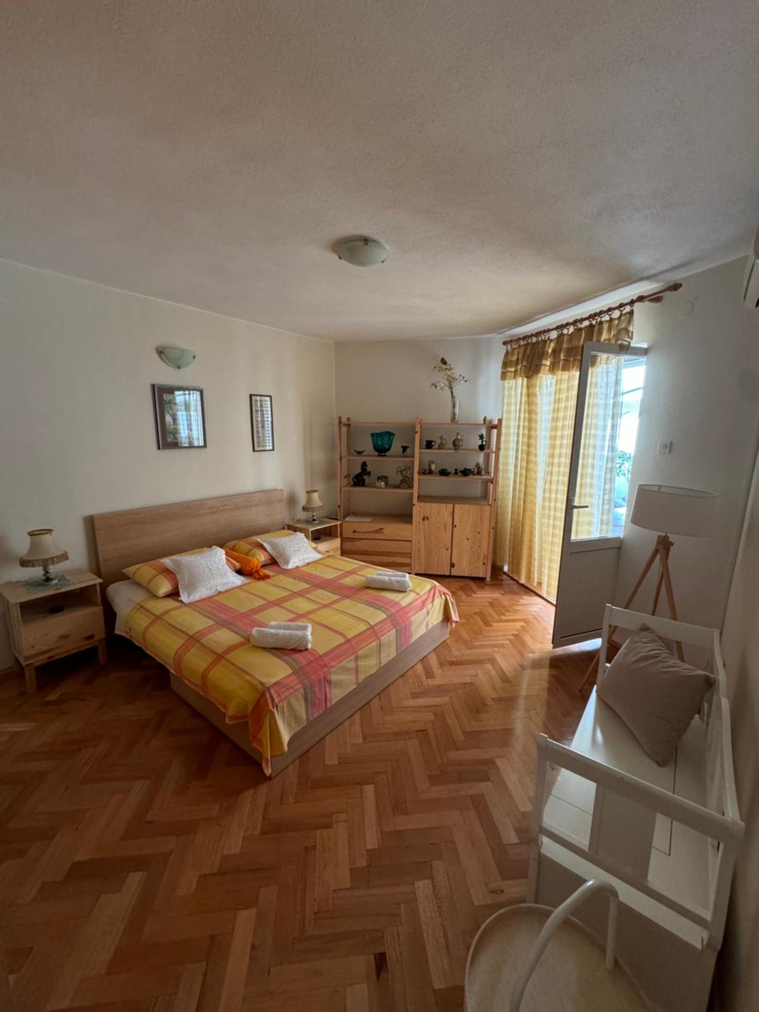 Lory Makarska
